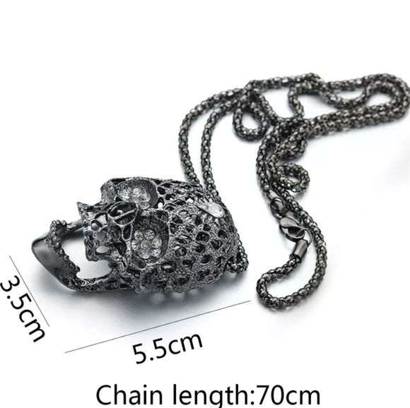 Choose your color gold Chrome or silver crystal 3rd eye skull necklace - Picture 3 of 16